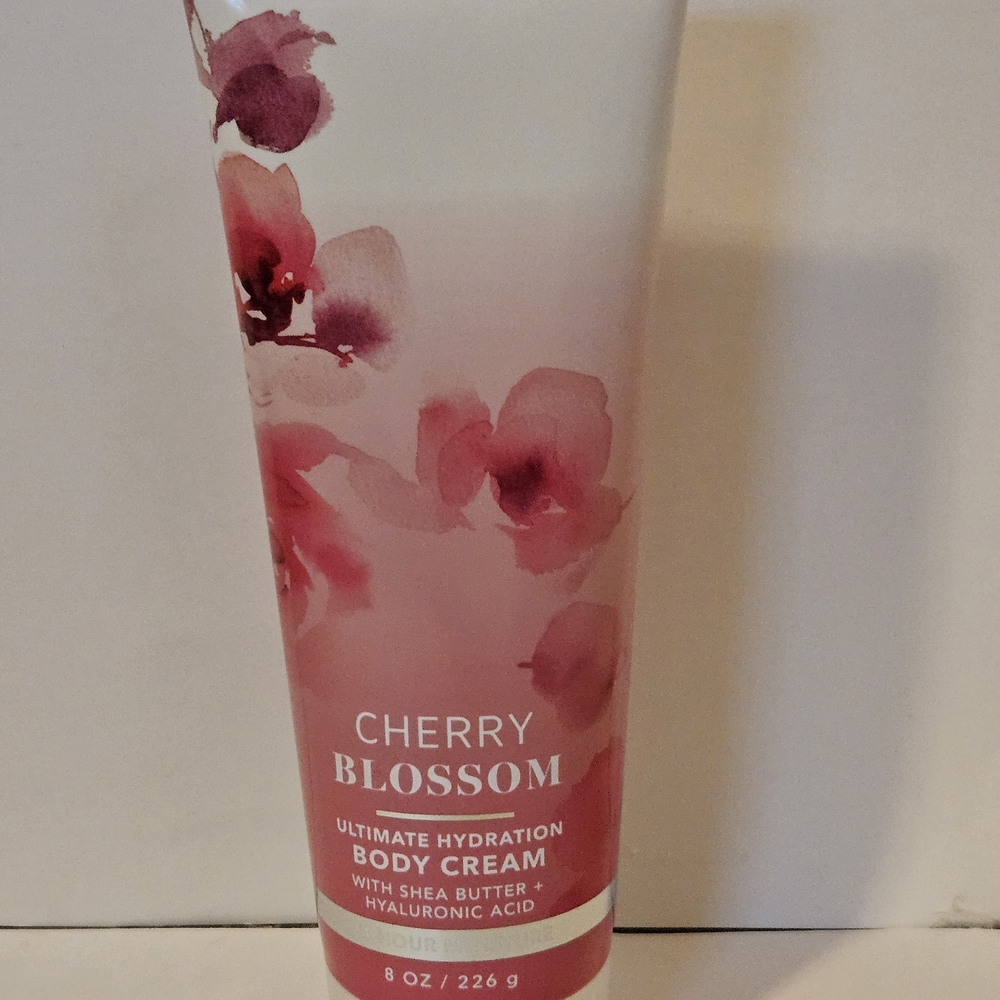 Bath & Body Works Body Cream - Cherry Blossom